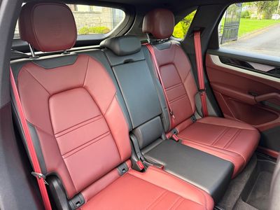 2024 Porsche Cayenne