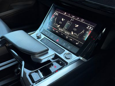 2022 Audi e-tron
