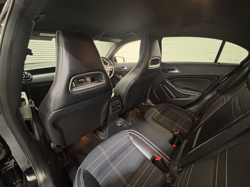 2014 Mercedes-Benz A 180