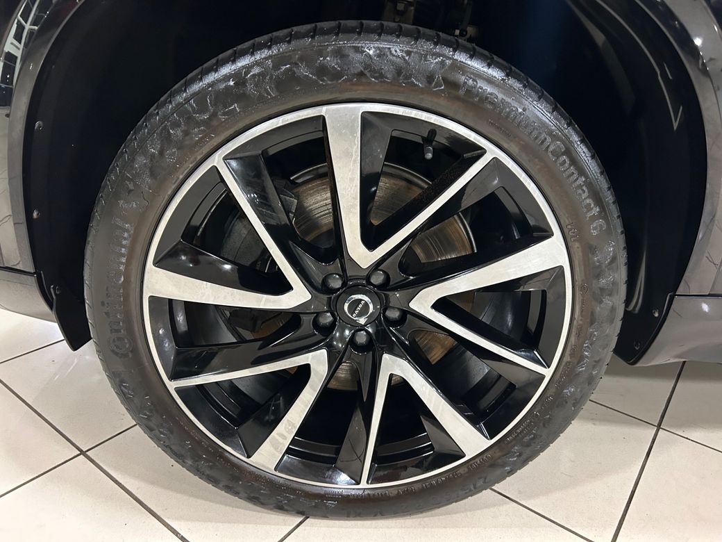 2022 Volvo XC90