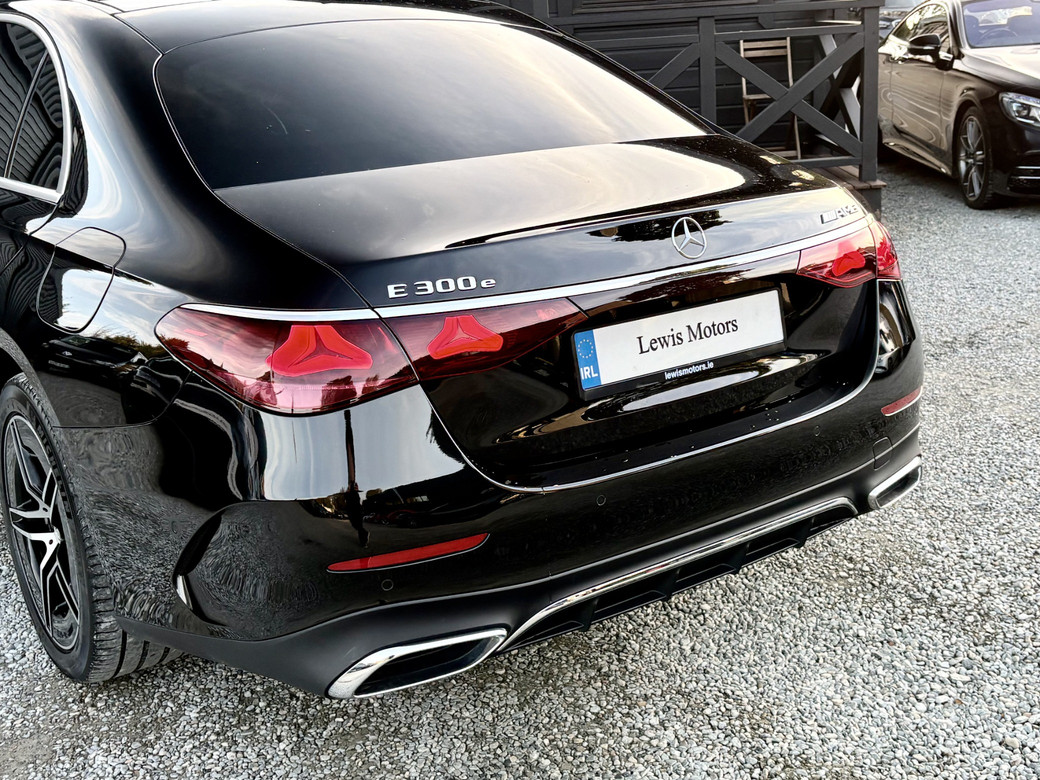2025 Mercedes-Benz E 300