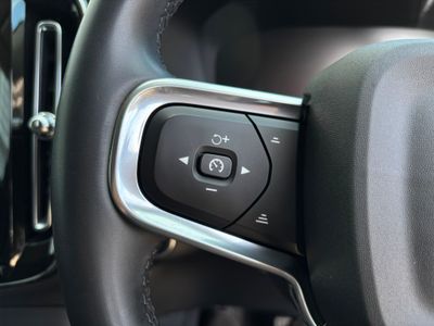 2022 Volvo XC40