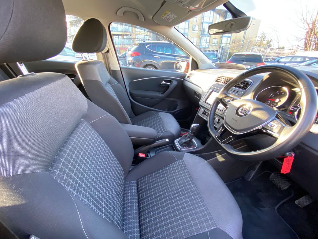 2017 Volkswagen Polo