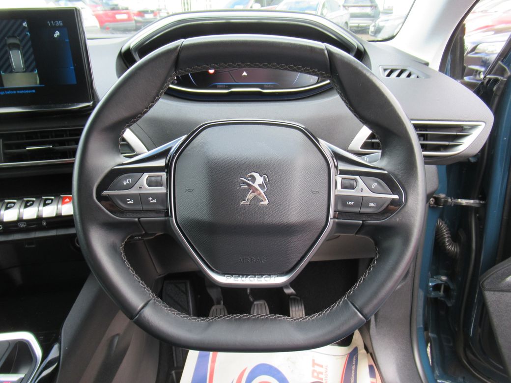 2022 Peugeot 5008