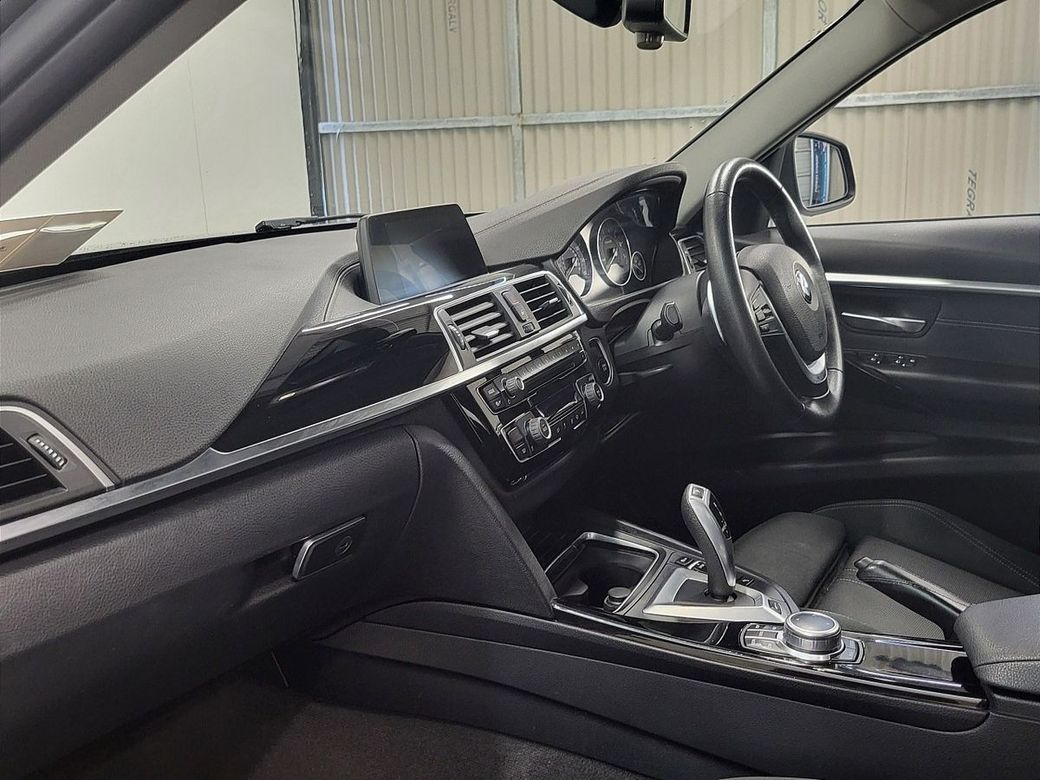 2018 BMW 3 Series