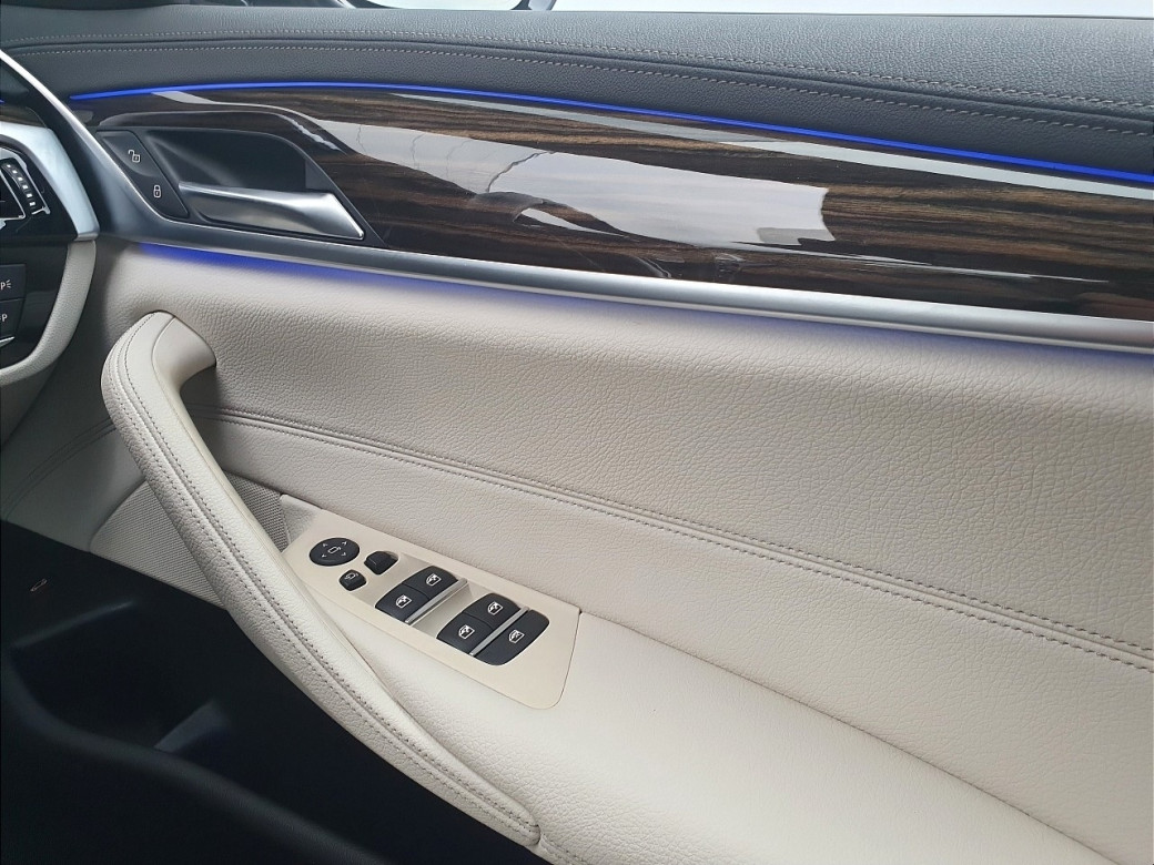 2022 BMW 5 Series