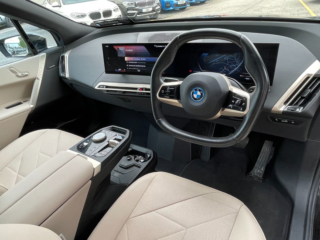 2022 BMW iX