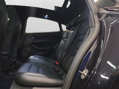 2023 Porsche Taycan