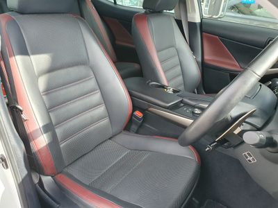 2018 Lexus IS 300h