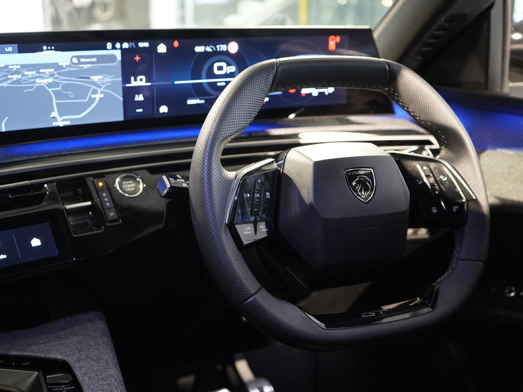 2025 Peugeot 5008