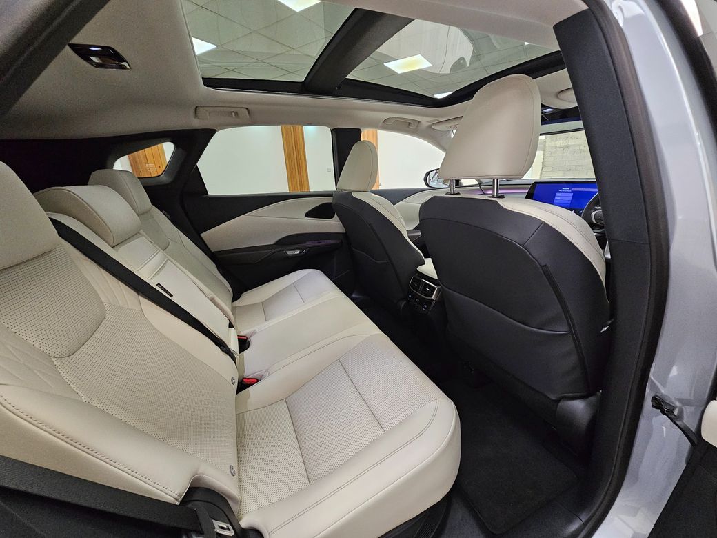 2026 Lexus RX450h+