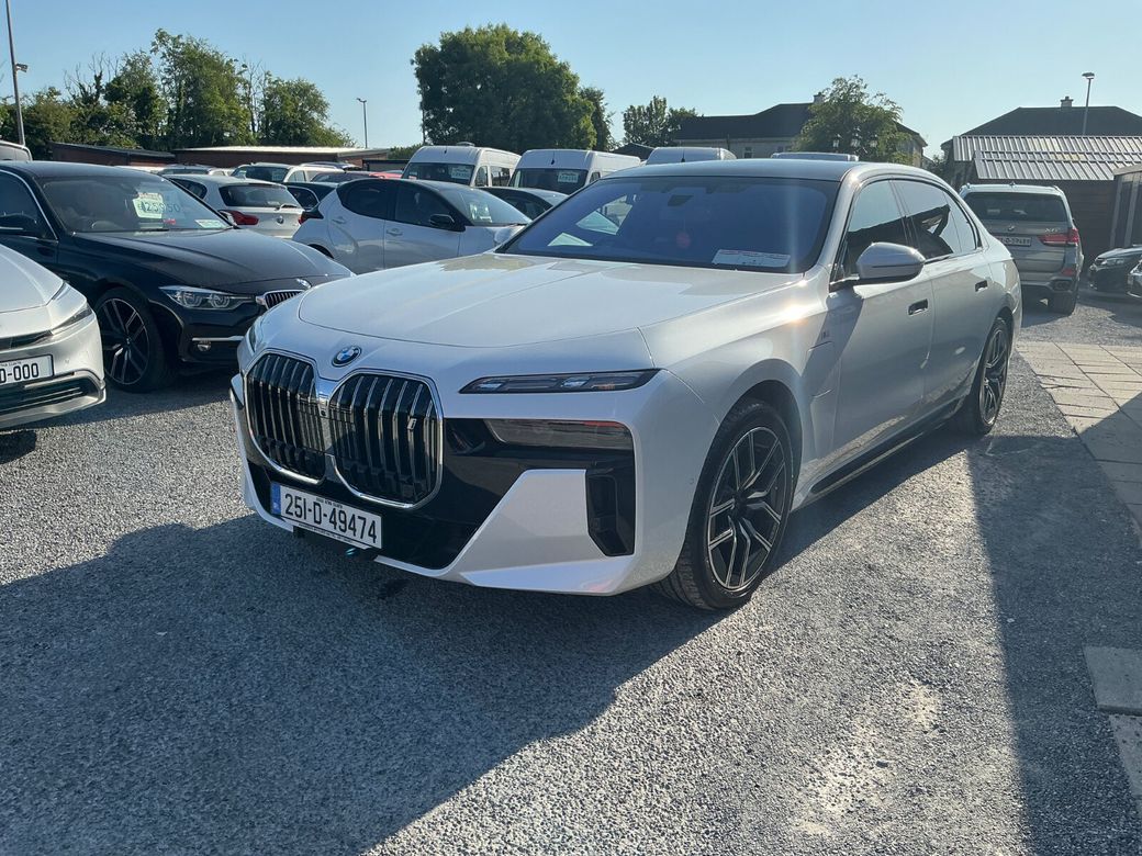 2025 BMW i7