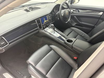 2016 Porsche Panamera