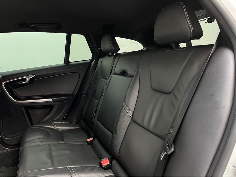 2016 Volvo V60