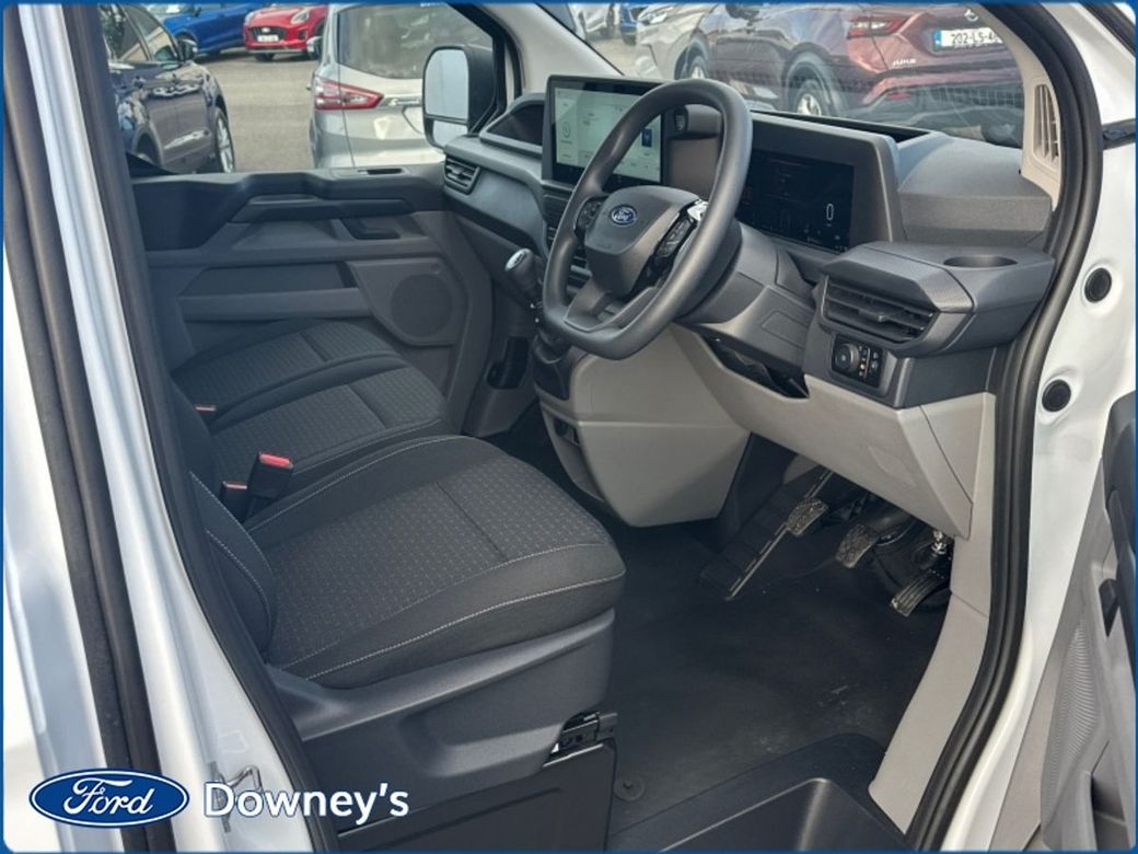 2025 Ford Transit Custom