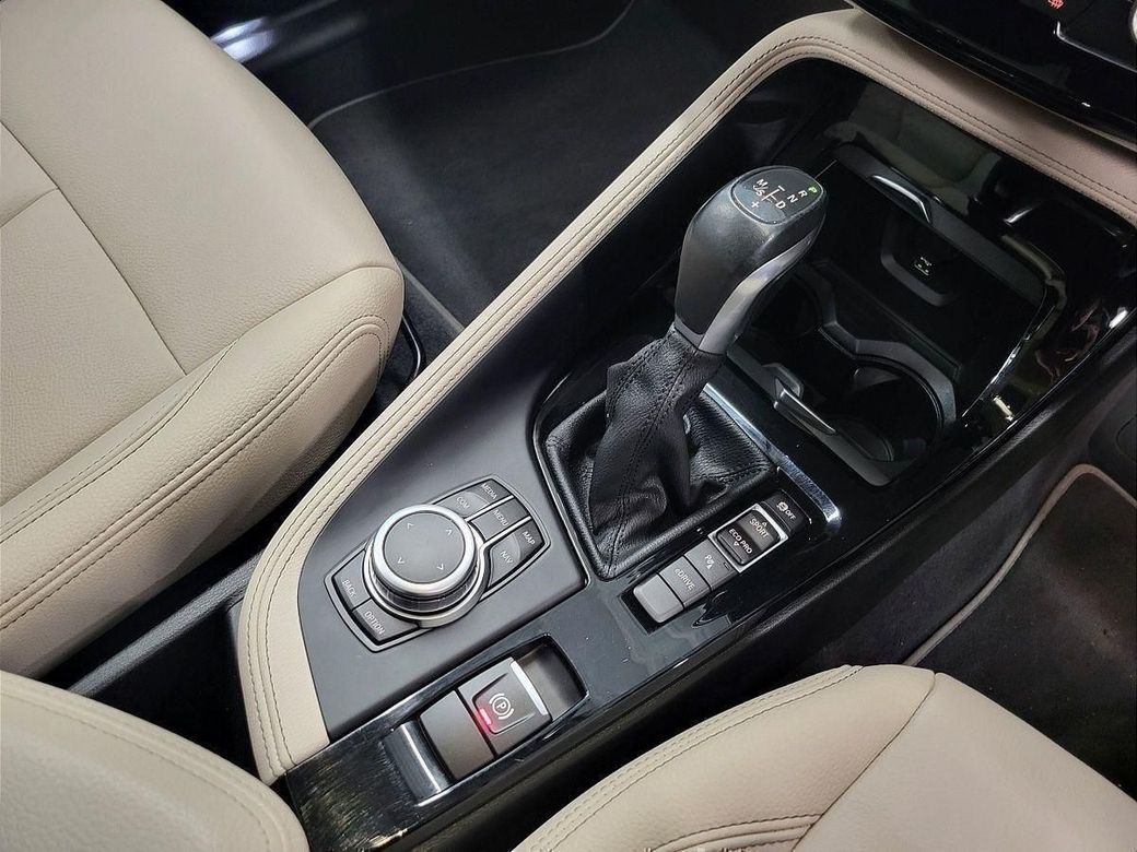 2022 BMW X1