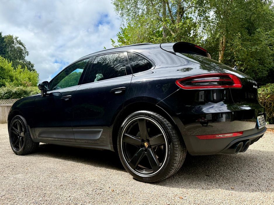 2015 Porsche Macan
