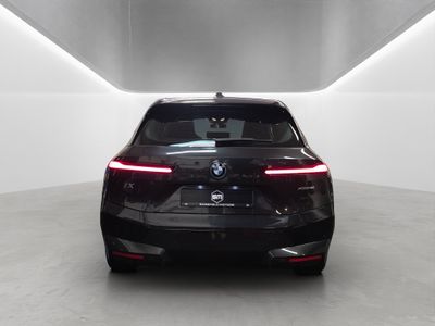 2025 BMW iX