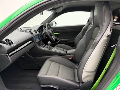2024 Porsche Cayman