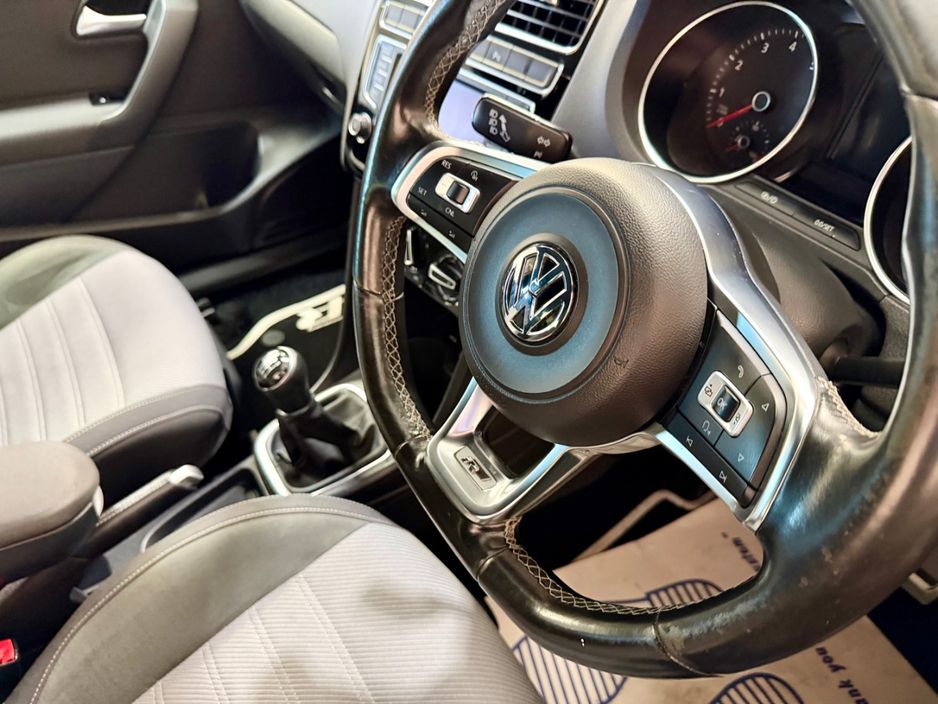 2015 Volkswagen Polo