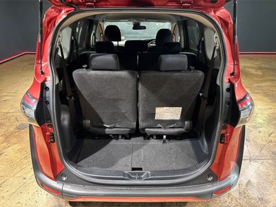 2016 Toyota Sienta