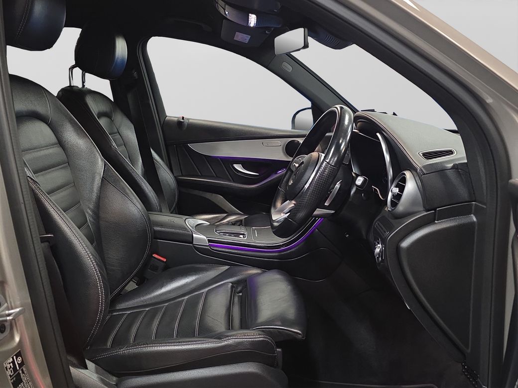 2022 Mercedes-Benz GLC Class