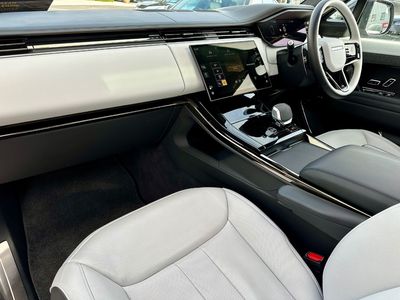 2024 Land Rover Range Rover Sport
