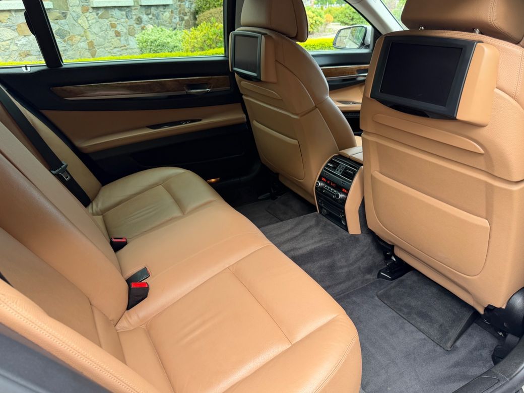 2010 BMW 7 Series