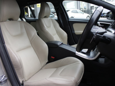 2017 Volvo V60