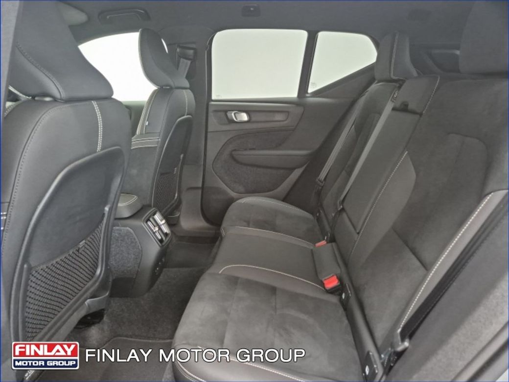 2026 Volvo EX40