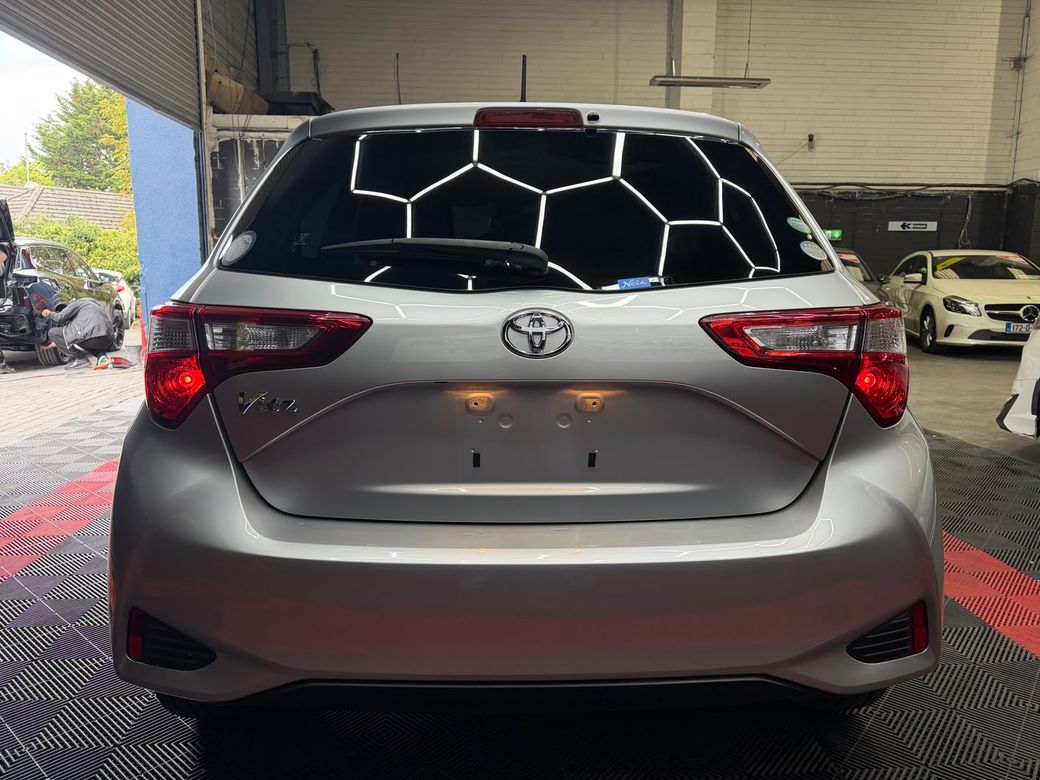 2017 Toyota Vitz