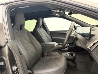 2025 BMW iX