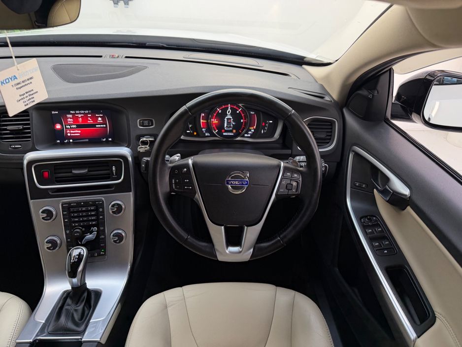 2017 Volvo V60 Cross Country