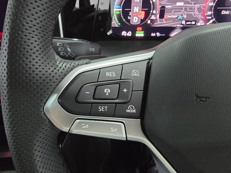 2025 Volkswagen Golf