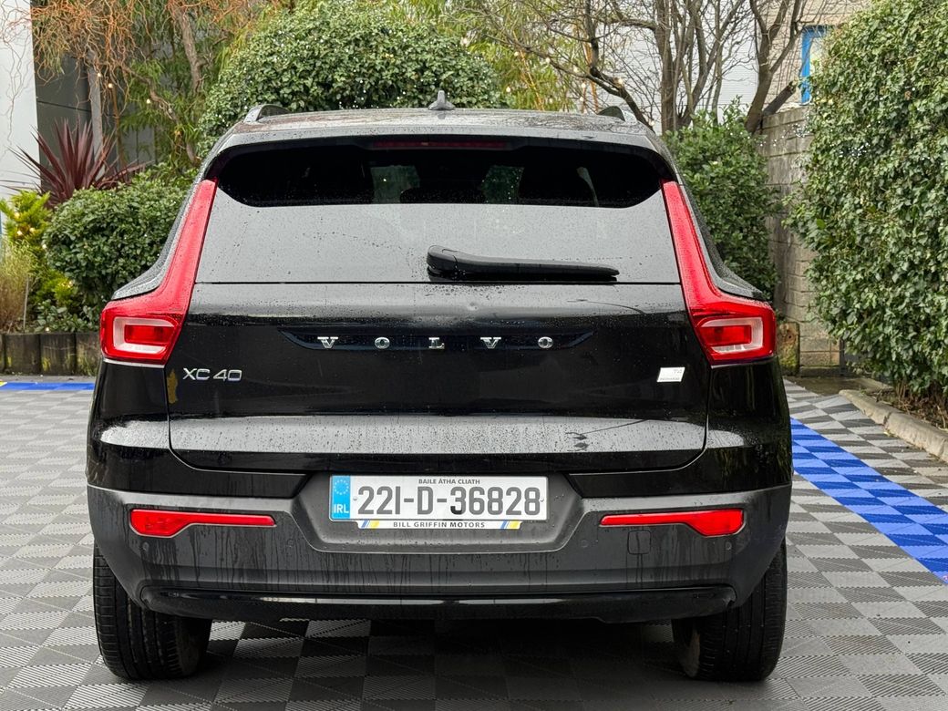2022 Volvo XC40