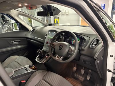 2021 Renault Grand Scenic