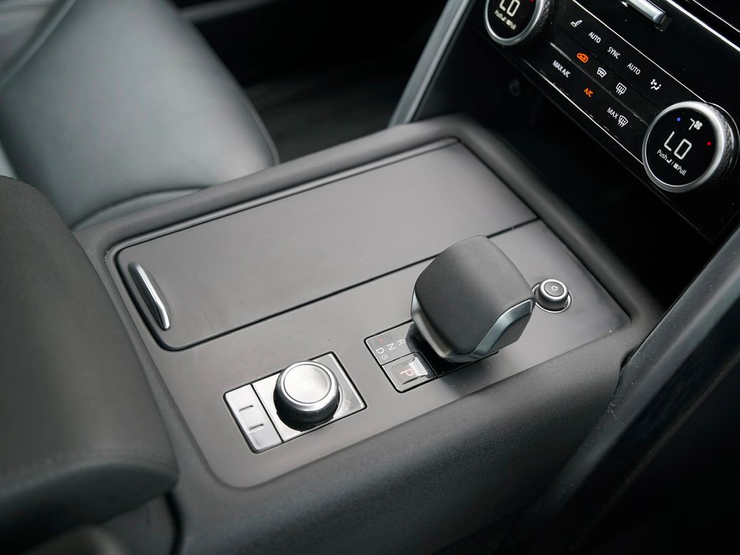 2024 Land Rover Discovery