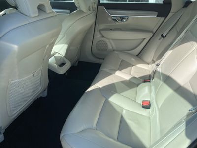 2020 Volvo V90