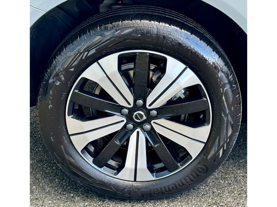 2025 Volvo XC60