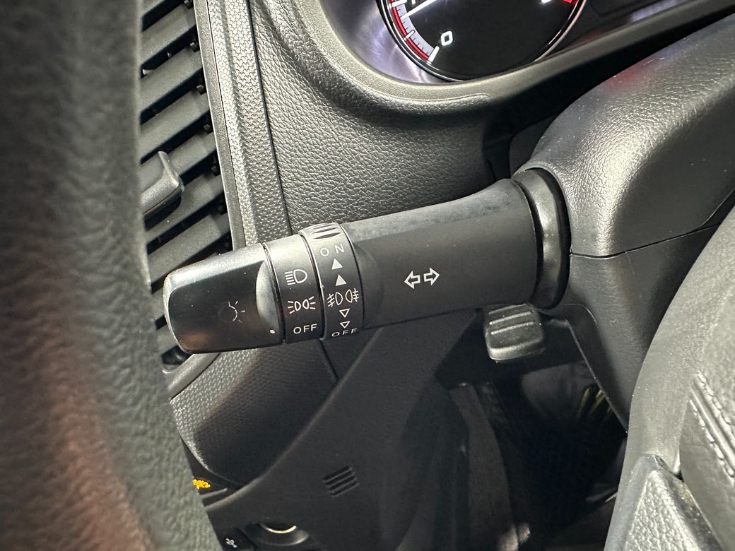 2020 Mitsubishi L200