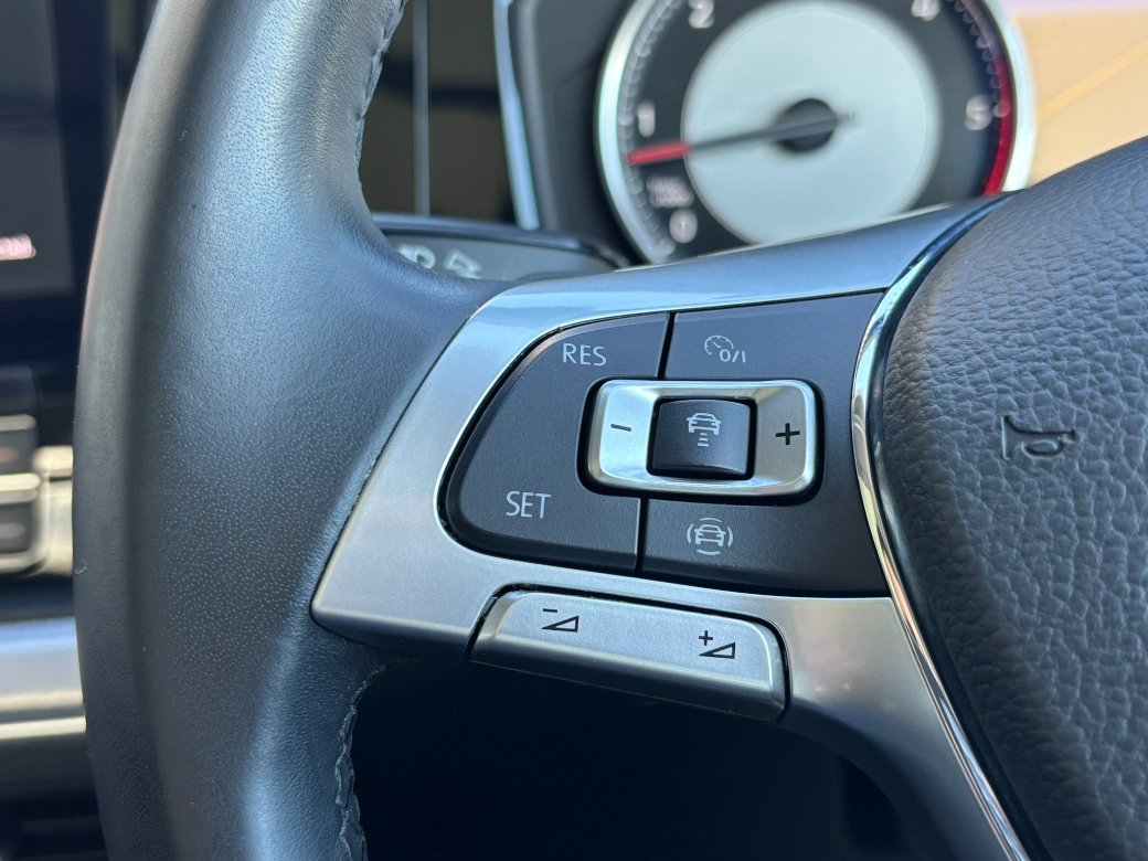 2019 Volkswagen Touareg