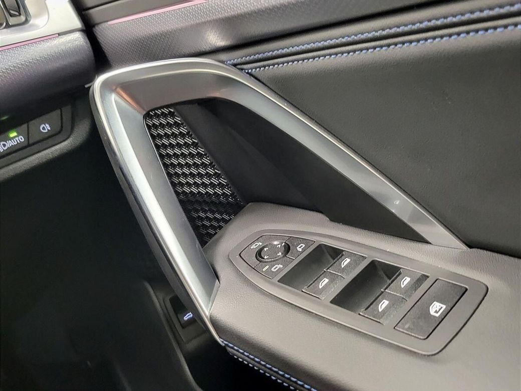 2025 BMW iX1