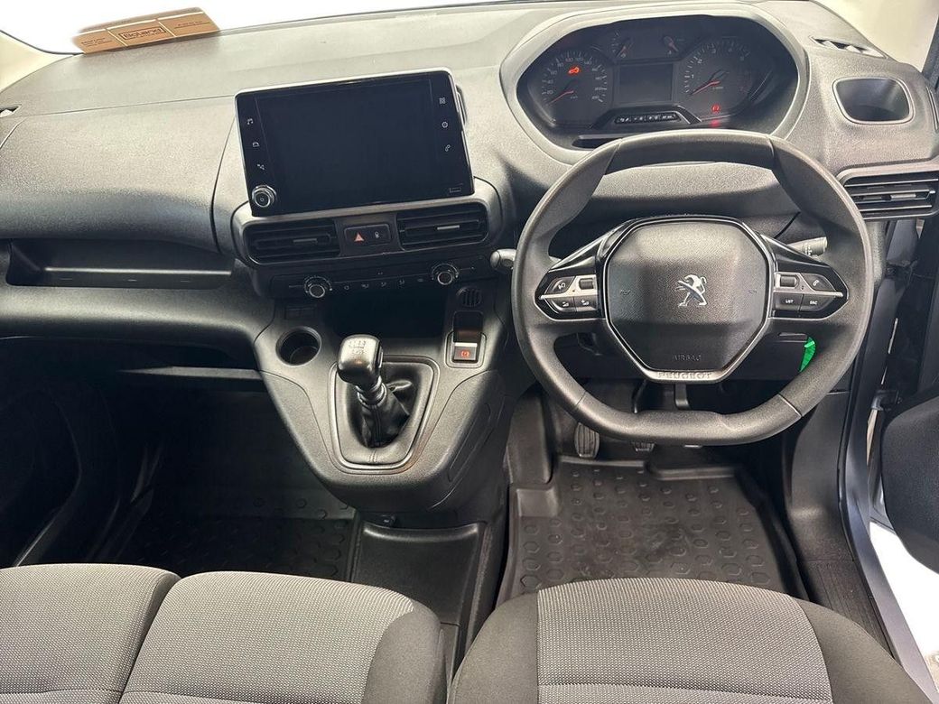 2023 Peugeot Partner