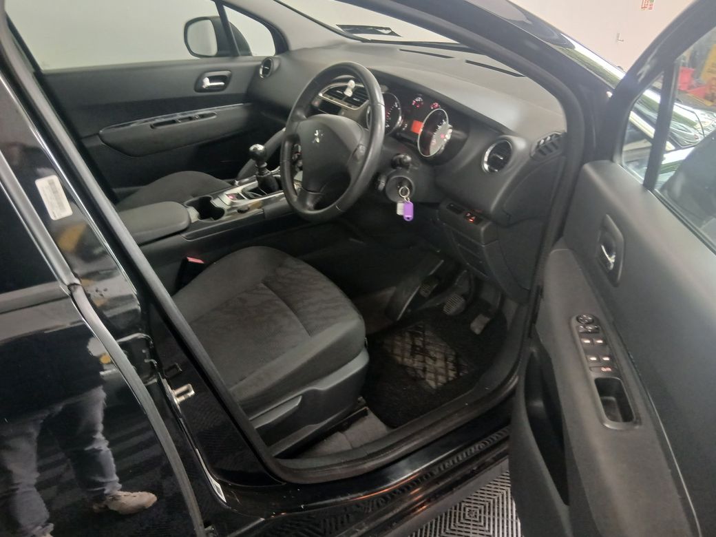 2013 Peugeot 3008