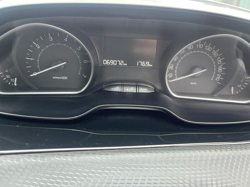 2016 Peugeot 208