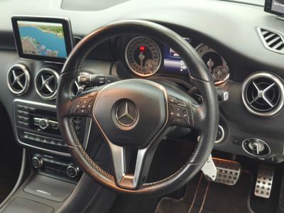 2015 Mercedes-Benz A 180