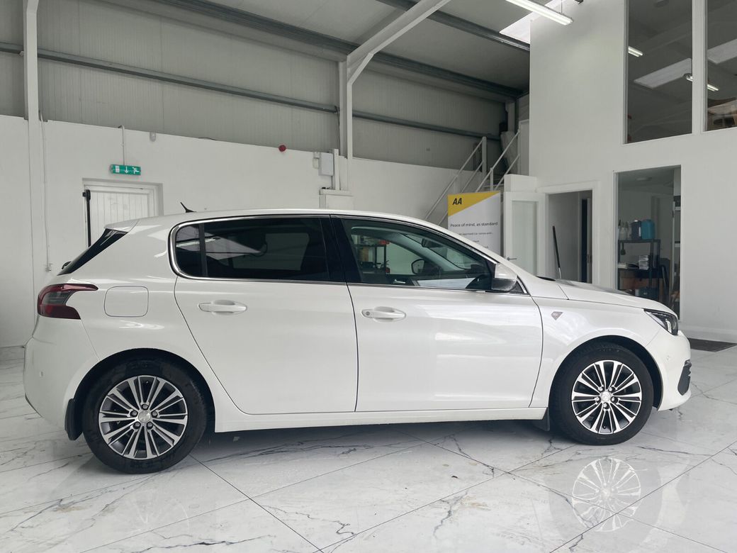 2021 Peugeot 308