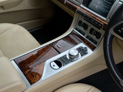 2014 Jaguar XF