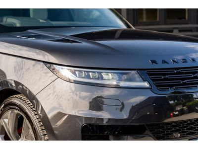 2025 Land Rover Range Rover Sport