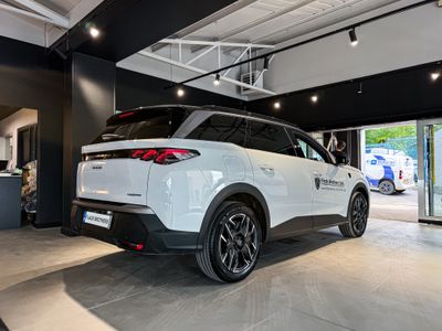 2025 Peugeot 5008